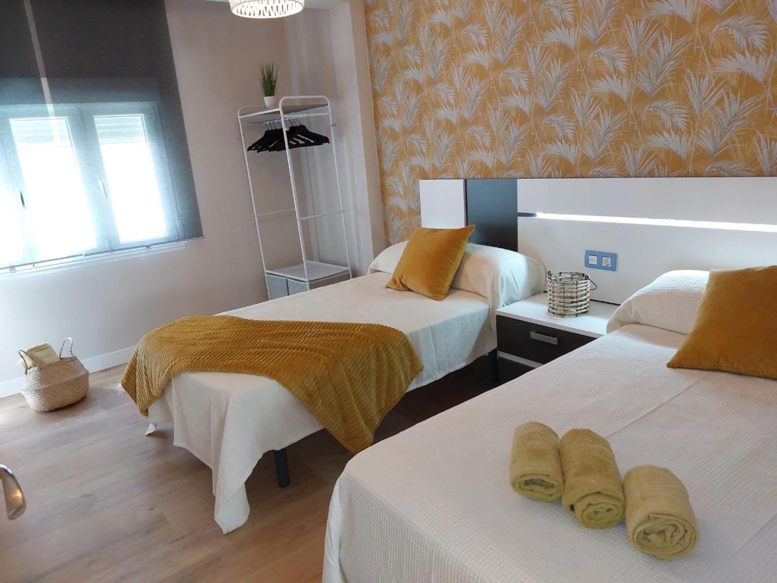 Piso En El Centro Apto 5 Personas Con Garaje Privado อาบีเลส ภายนอก รูปภาพ